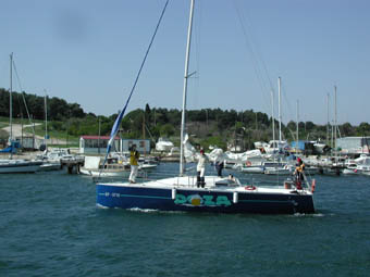 30Knots.JPG (23194 bytes)
