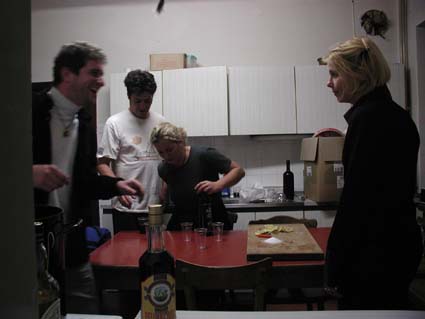 06PripraveNaTekilo.JPG (21710 bytes)