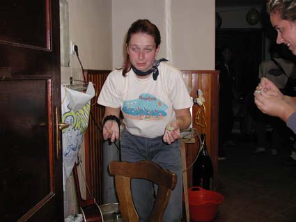 16JaHudoJeBlo.JPG (24309 bytes)