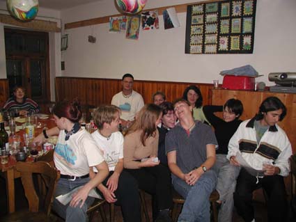 21Publika.JPG (32094 bytes)